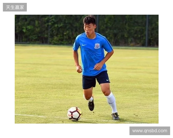 朱辰杰:自己在国家队算中生代球员,希望分享一些经验给年轻球员 朱辰杰:自己在国家队算中生代球员,希望分享一些经验给年轻球员