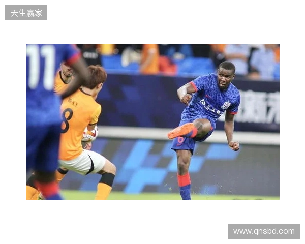 半场-上海申花0-0青岛海牛 拉唐头球造险牟鹏飞精彩三连扑